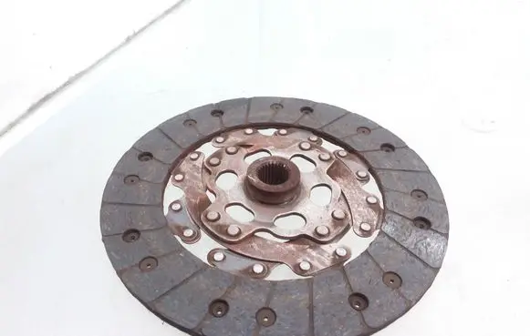 Volkswagen PASSAT B6 Clutch pressure plate 181864000160