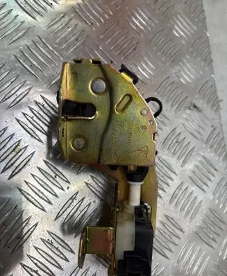 Porsche Cayenne (9PA) Tailgate/trunk/boot lock/catch/latch 7L0827506D