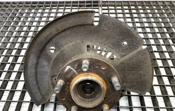 Renault Arkana Front wheel hub spindle knuckle 