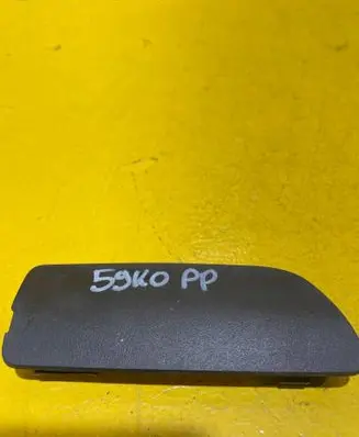 BMW X5 E53 Front tow hook cap/cover 71116671
