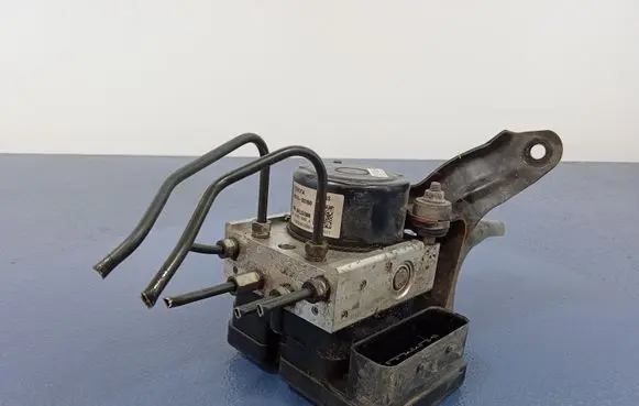 Toyota Yaris ABS Pump 89541-0D110
