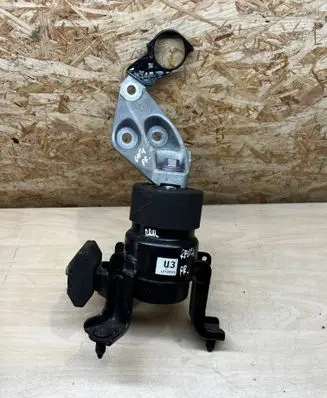 Toyota RAV 4 (XA50) Engine mount bracket 