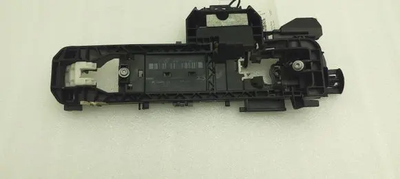 Rear door exterior handle/bracket