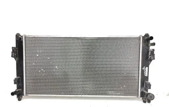 Nissan Leaf I (ZE0) Coolant radiator 120914