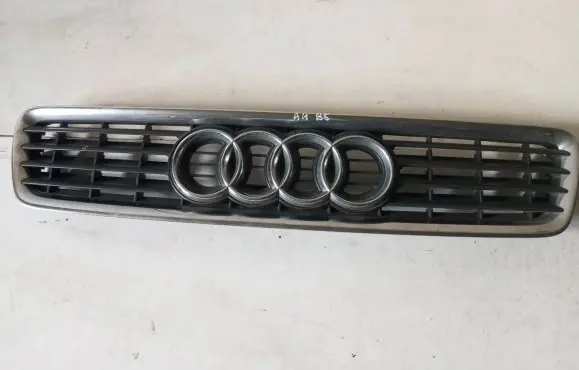 Audi A4 S4 B5 8D Front grill 8D0853651R
