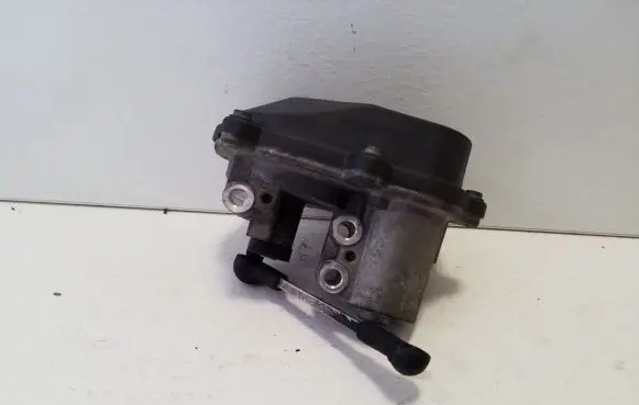 Volkswagen Eos Intake manifold valve actuator/motor 06F133482B A2C53106022