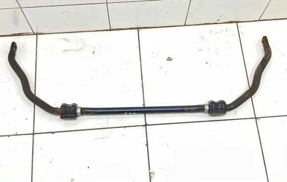 Toyota RAV 4 (XA30) Front anti-roll bar/sway bar