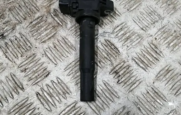 Suzuki Swift III High voltage ignition coil FK0508 8321E2