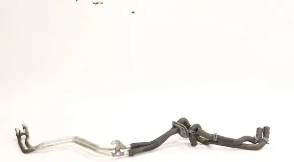 Engine coolant pipe/hose