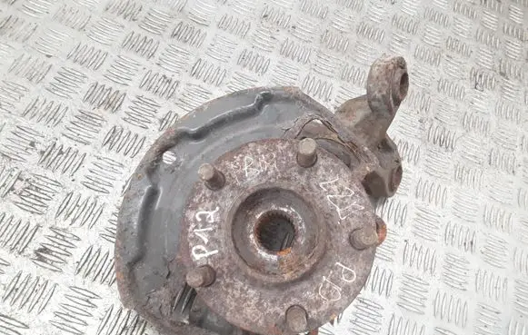 Nissan Primera Front wheel hub spindle knuckle