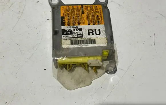 Toyota Yaris Airbag control unit/module 891700D540