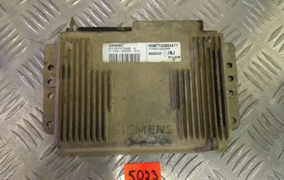 Renault Laguna I Engine control unit/module S113717205D