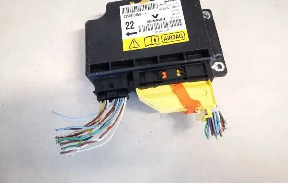 Renault Megane III Airbag control unit/module 285581365r