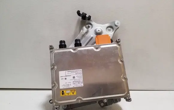 Mercedes-Benz EQC Voltage converter inverter A0009006520 A0009017310 A0009025642