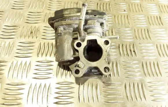 Toyota Yaris EGR valve 2580033011