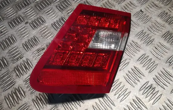 Mercedes-Benz E W212 Tailgate rear/tail lights 2129060258 A2129060258
