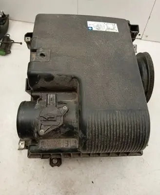 Toyota Hilux VIII Air filter box 177000L380 2640308002
