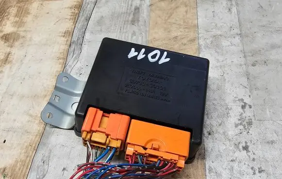 Lexus ES 250 - 300 - 330 Alarm control unit/module 8973033101 2370001491