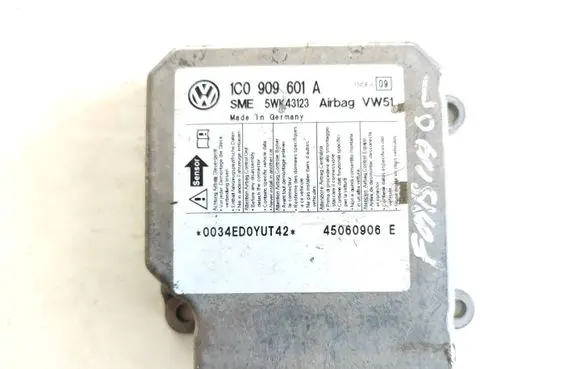 Volkswagen PASSAT B5 Airbag control unit/module 1C0909601A 45060906E 5WK43123