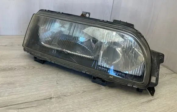 Ford Scorpio Headlight/headlamp 85GG13N010AA 1305235101