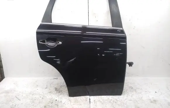 Mitsubishi Outlander Rear door