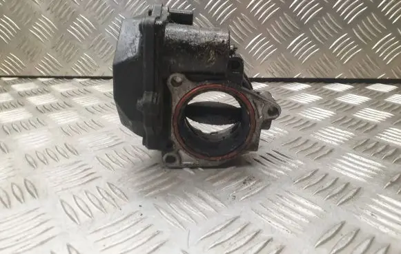 Volkswagen Caddy Throttle valve 03G128063A