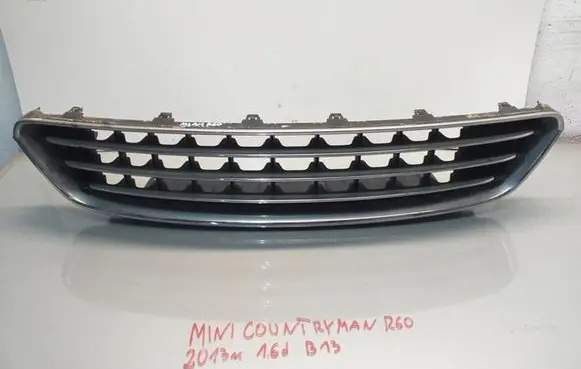 Mini Cooper Countryman R60 Front bumper upper radiator grill 9801581