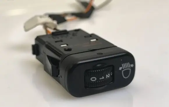 Mercedes-Benz S W126 Headlight level height control switch 71042 0135454026