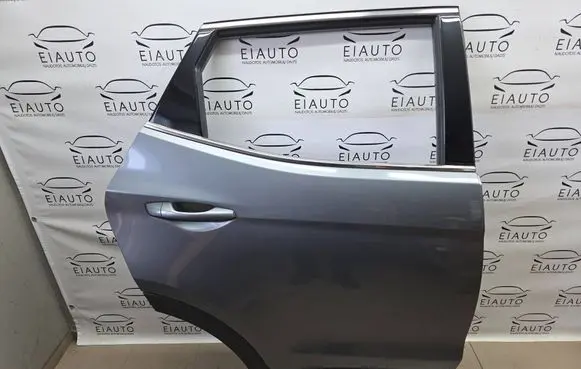 Hyundai Santa Fe Rear door 