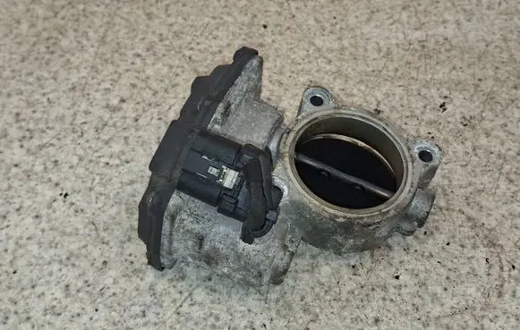 BMW 1 F20 F21 Throttle valve 7810752 05041300379 0378517