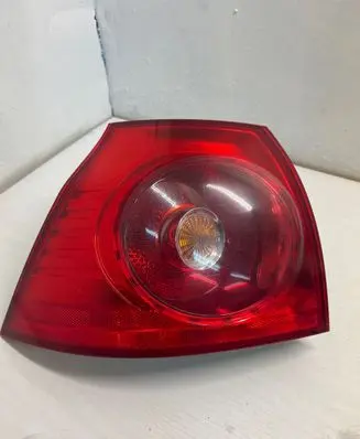 Volkswagen Golf V Tailgate rear/tail lights 1K6945095F 00899428 028490102