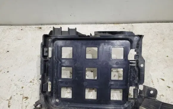 Audi A5 Other engine bay part 8W0907648A