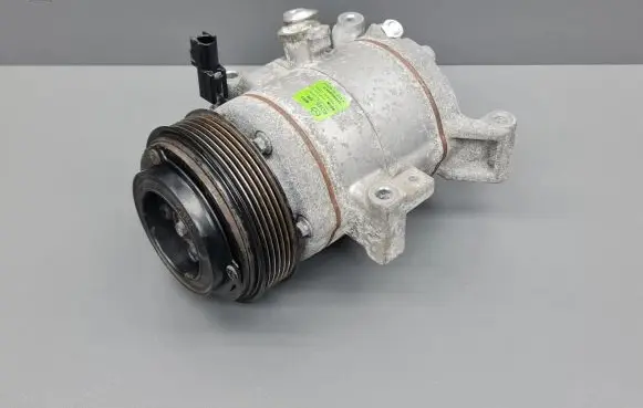 Mazda 3 III Air conditioning (A/C) compressor (pump) E200JUBCA02 CA500JUBBA15 RS13N