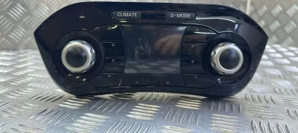 Nissan Juke I F15 Climate control unit 24845BV81B F9211812