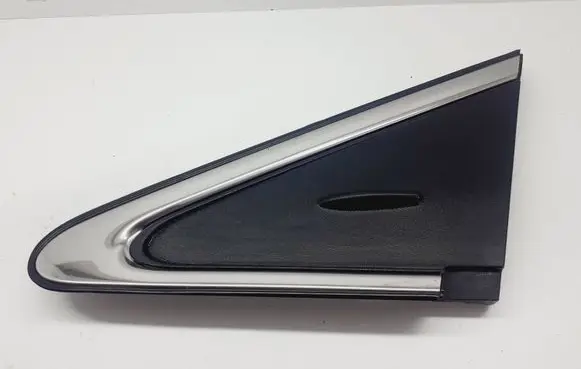 Toyota Avensis T270 Front door trim (molding) 6011805021