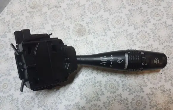 Mitsubishi Pajero Wiper control stalk