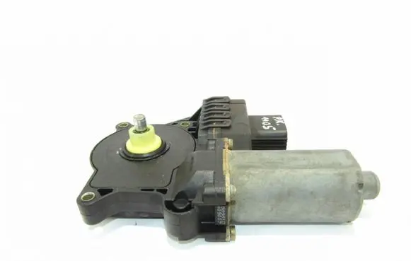 Ford Mondeo Mk III Front door window regulator motor 0130821770