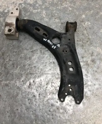 Volkswagen Tiguan Front lower control arm/wishbone 1K0407166C