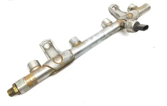 Volkswagen Tiguan Allspace Fuel main line pipe 06L133317L 1806370
