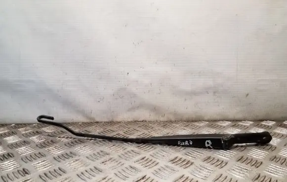 Front wiper blade arm