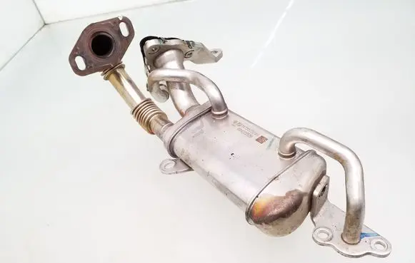 Nissan Pulsar EGR valve cooler 147357324R 60423252B