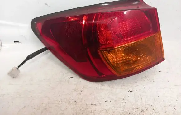 Lexus IS 220D-250-350 Rear/tail lights