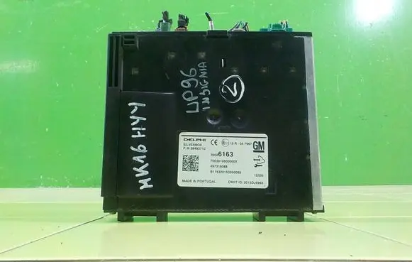 Opel Insignia A Central body control module 39026163
