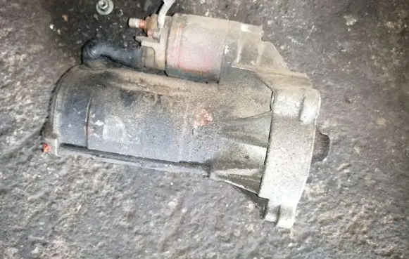 Peugeot 407 Starter motor