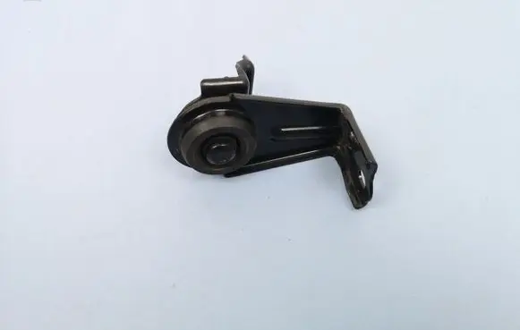 Radiator mount bracket