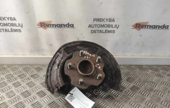 Toyota Avensis T270 Rear wheel hub spindle/knuckle