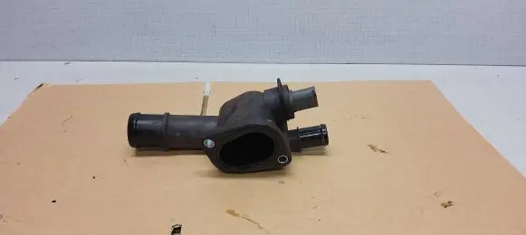 Volkswagen Transporter - Caravelle T5 Engine coolant pipe/hose 038121132G