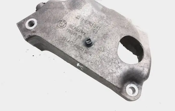 BMW 5 F10 F11 Engine mounting bracket 6781241