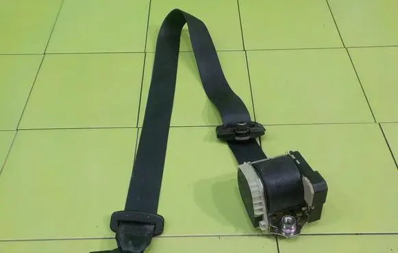 Land Rover Range Rover L322 Front seatbelt PRZOD BEZPIECZENSTWA