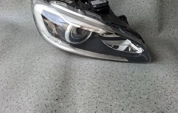 Headlight/headlamp